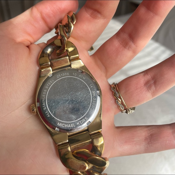 Michael Kors Watch - Picture 4 of 5